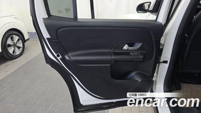 Mercedes-Benz GLB-Class (X247) GLB200 d 2021 — фото 25