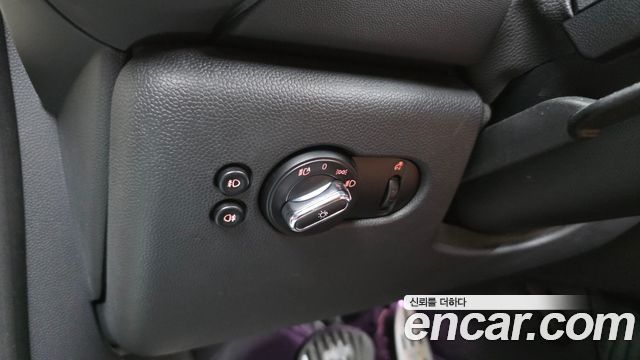 MINI Cooper S Convertible Standard 3rd 2019 — фото 27