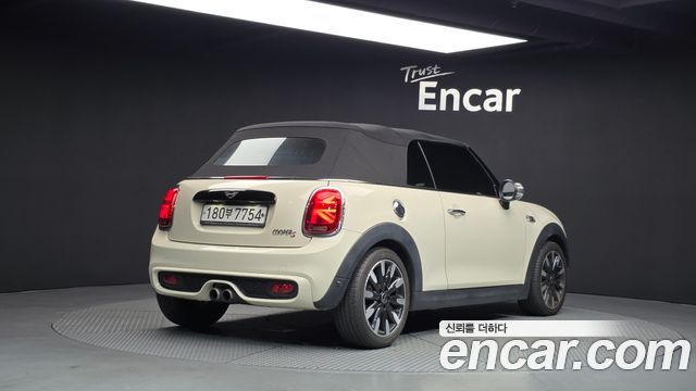 MINI Cooper S Convertible Standard 3rd 2019 — фото 34