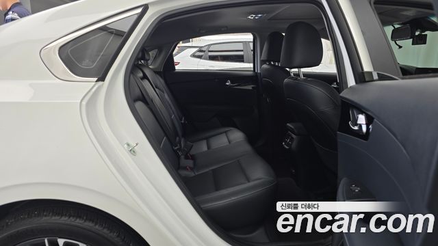 Kia K3 (II) 1.6 signature 2023 — фото 16