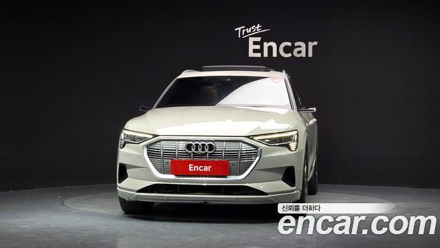 Audi e-tron 55 Quattro 2020 — фото 3