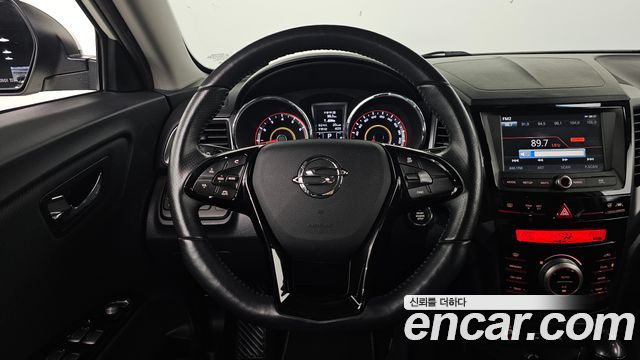 KG Mobility (SsangYong) Tivoli LX 2WD 2017 — фото 16