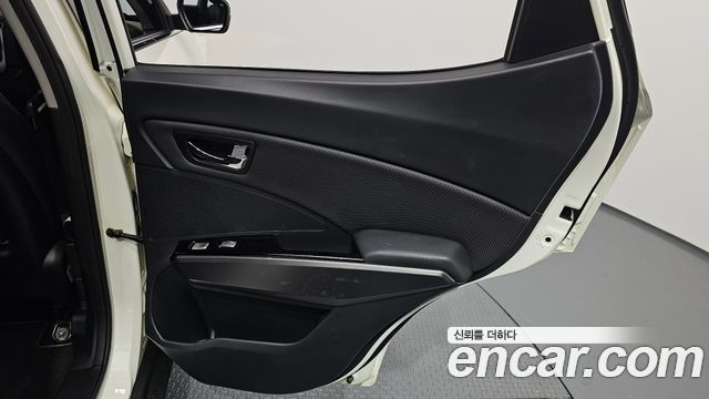KG Mobility (SsangYong) Tivoli LX 2WD 2017 — фото 31