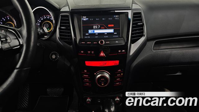 KG Mobility (SsangYong) Tivoli LX 2WD 2017 — фото 37