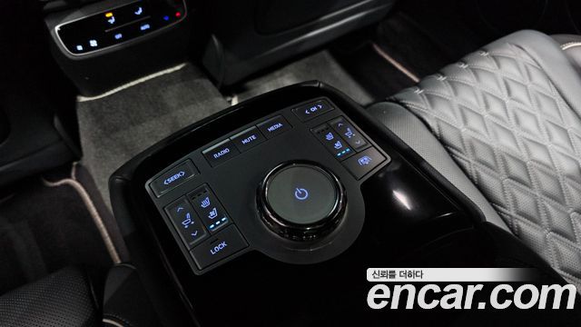 Genesis G80 (RG3) Gasoline 2.5 Turbo AWD 2024 — фото 30