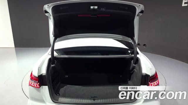 Audi A6 (C8) 45 TFSI Quattro Premium 2022 — фото 22