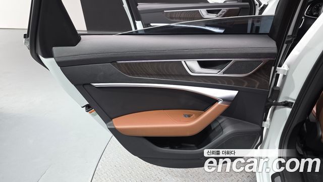 Audi A6 (C8) 45 TFSI Quattro Premium 2022 — фото 31