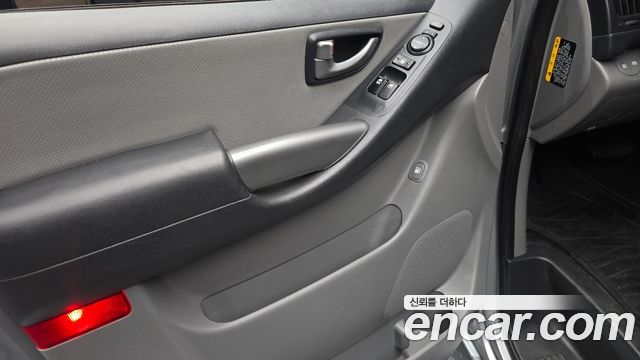 Hyundai Grand Starex Van 3-Seater Smart 2021 — фото 24