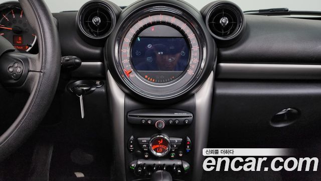 MINI Cooper D Countryman ALL4 1st 2016 — фото 14