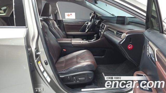 Lexus RX450h (IV) Executive 2019 — фото 11