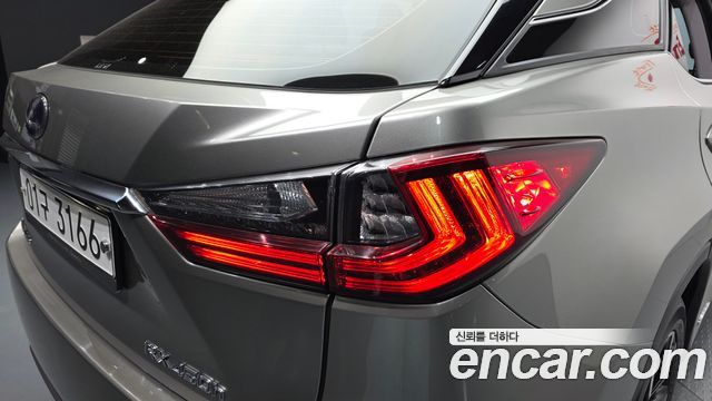 Lexus RX450h (IV) Executive 2019 — фото 23