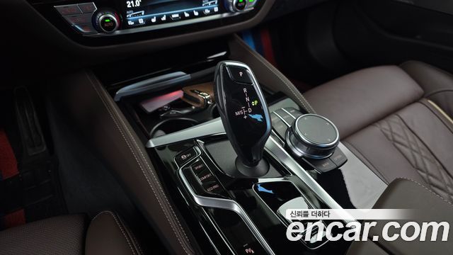 BMW 5 Series (G30) 530i M Sport Package 2023 — фото 9