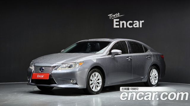 Lexus ES300h Supreme XV60