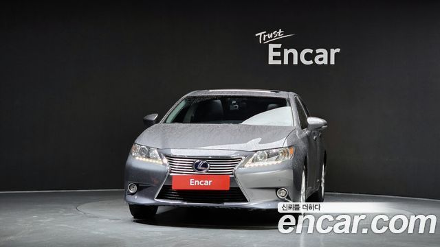 Lexus ES300h Supreme XV60 2014 — фото 3