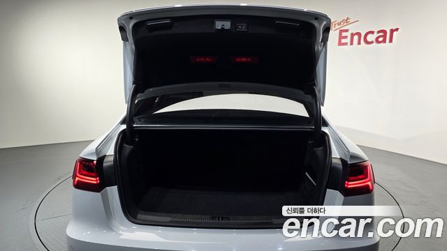Audi A6 35 TDI Quattro Premium C7 2018 — фото 21
