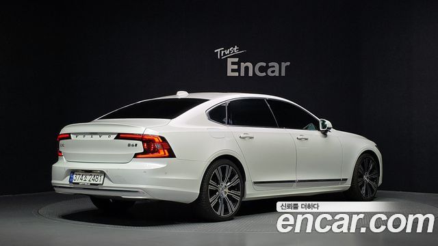 Volvo S90 B6 AWD Ultimate Bright 2023 — фото 2