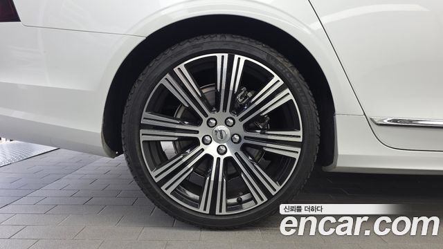 Volvo S90 B6 AWD Ultimate Bright 2023 — фото 5