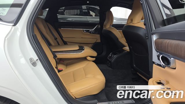 Volvo S90 B6 AWD Ultimate Bright 2023 — фото 12