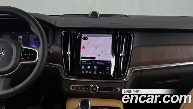 Volvo S90 B6 AWD Ultimate Bright 2023 — фото 15