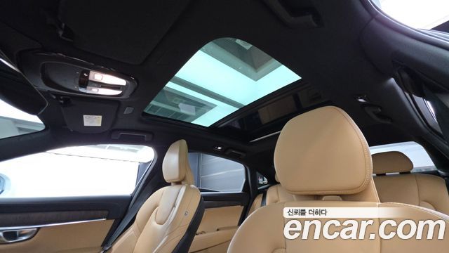 Volvo S90 B6 AWD Ultimate Bright 2023 — фото 18