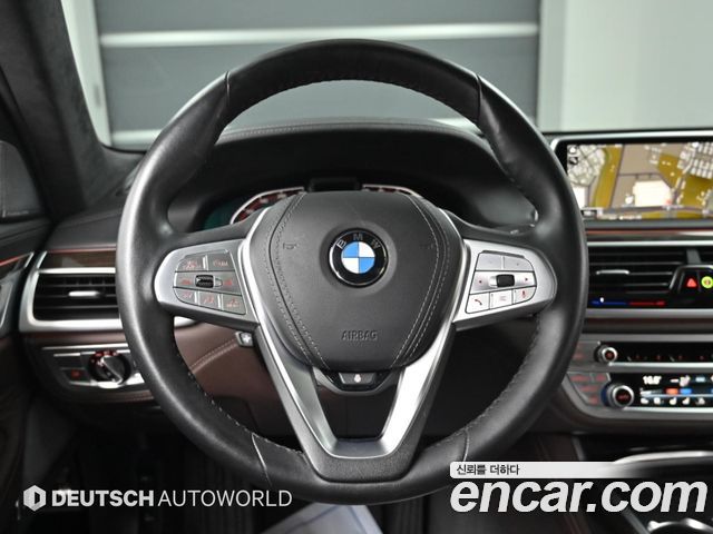 BMW 7 Series (G11) 730Ld xDrive Design Pure Excellence 2022 — фото 17