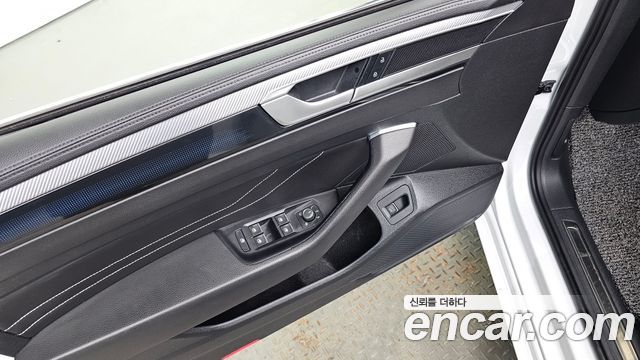 Volkswagen Arteon 2.0 TDI Prestige 2023 — фото 13