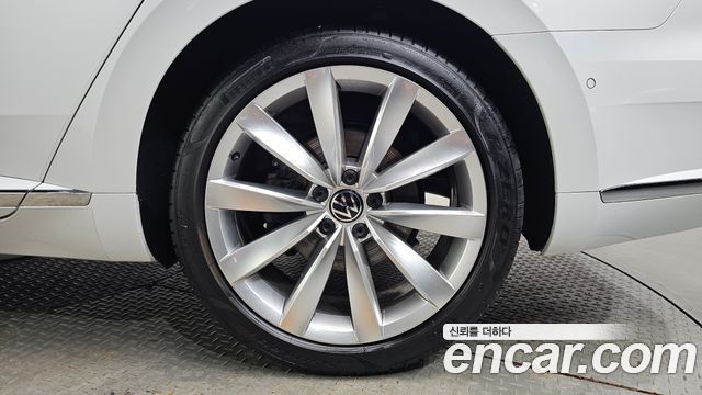Volkswagen Arteon 2.0 TDI Prestige 2023 — фото 21