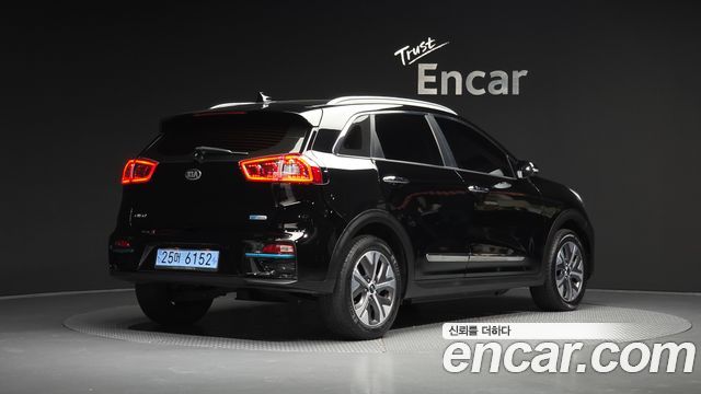 Kia Niro EV Prestige 2020 — фото 2