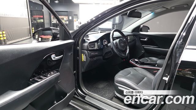 Kia Niro EV Prestige 2020 — фото 10