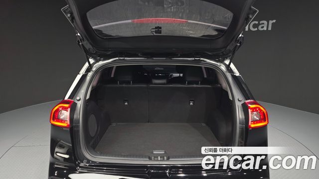 Kia Niro EV Prestige 2020 — фото 20