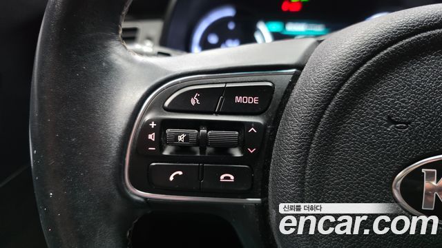 Kia Niro EV Prestige 2020 — фото 29