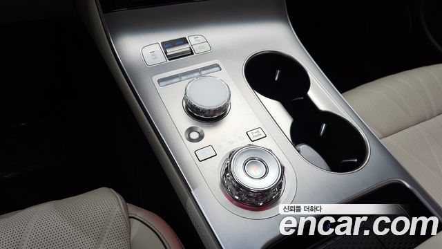 Genesis GV70 2.5T Gasoline 2WD 2025 — фото 9