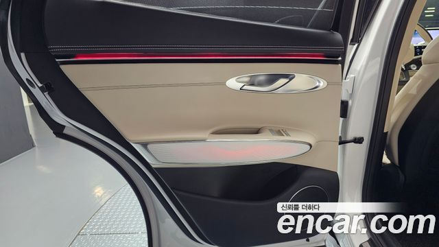 Genesis GV70 2.5T Gasoline 2WD 2025 — фото 25