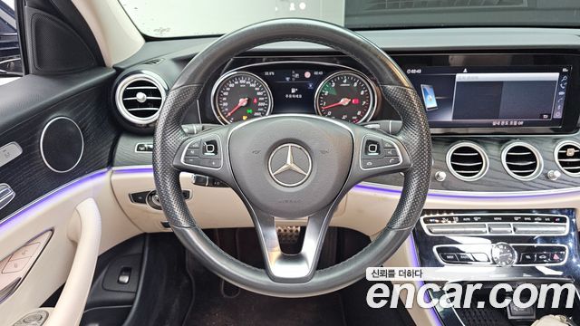 Mercedes-Benz E-Class (W213) E300 Avantgarde 2018 — фото 13