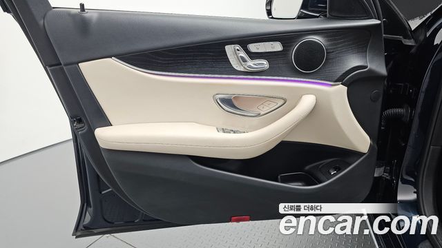 Mercedes-Benz E-Class (W213) E300 Avantgarde 2018 — фото 24