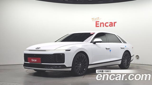 Hyundai Grandeur Hybrid (GN7) Calligraphy 2025 — фото 1