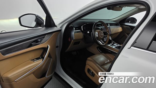 Jaguar F-PACE D200 S 2021 — фото 10