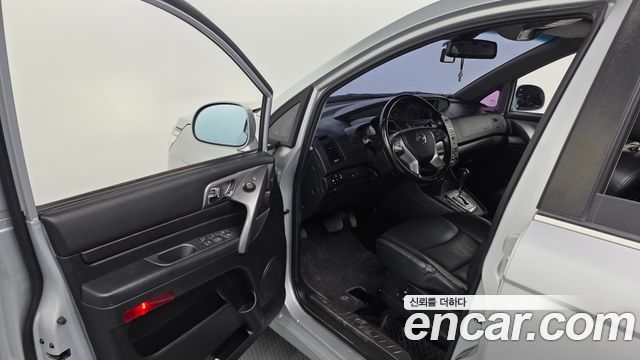 KG Mobility (SsangYong) Korando Turismo 4WD TX 9-seater 2019 — фото 10