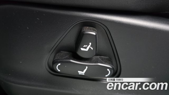 KG Mobility (SsangYong) Korando Turismo 4WD TX 9-seater 2019 — фото 15