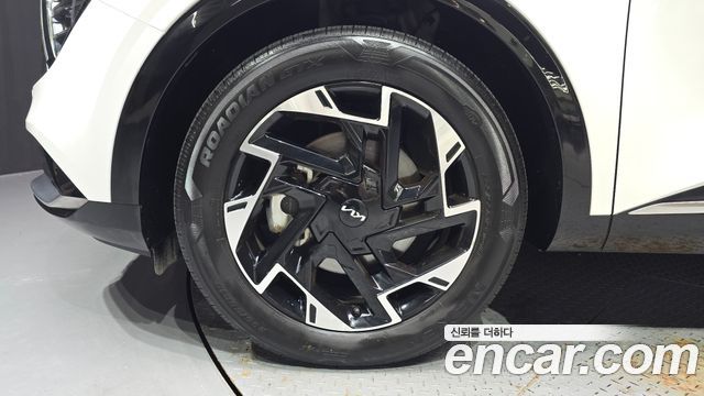 Kia Sportage (V) Gasoline 1.6 Turbo 2WD Signature 2024 — фото 5