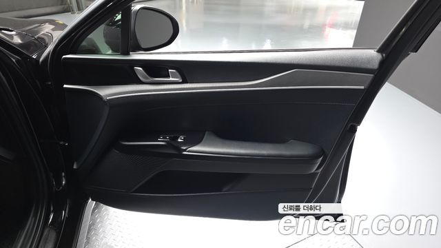 Kia K5 (III) 2.0 Prestige 2021 — фото 24