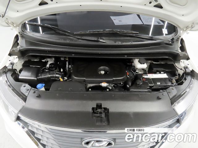 Hyundai Grand Starex Van 3-Seater Smart 2020 — фото 23
