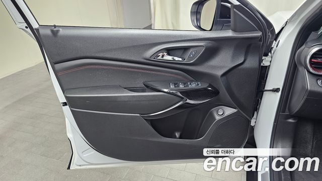 Chevrolet Trax Crossover 1.2 RS 2024 — фото 24