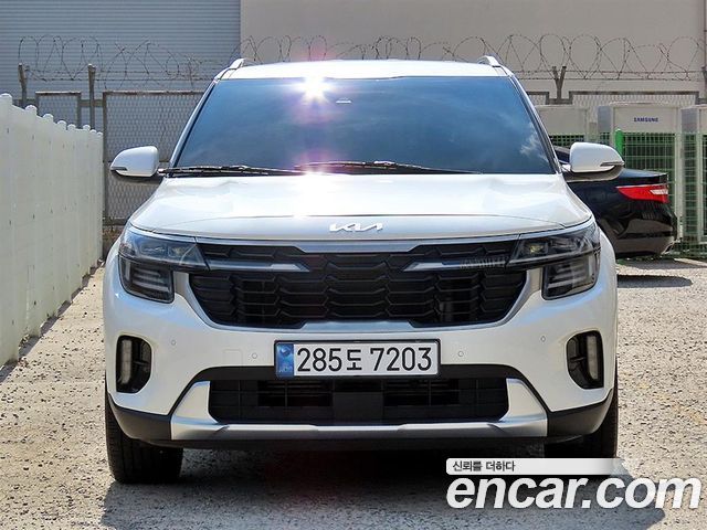 Kia Seltos Gasoline 1.6 Turbo 2WD Signature 2023 — фото 1