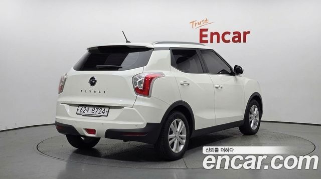 KG Mobility (SsangYong) Tivoli VX 2WD 2015 — фото 2