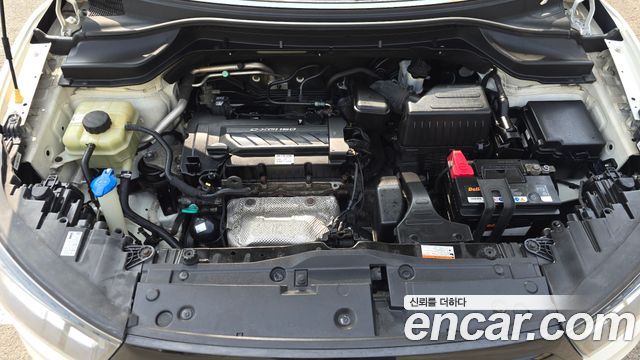 KG Mobility (SsangYong) Tivoli VX 2WD 2015 — фото 6
