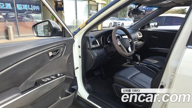KG Mobility (SsangYong) Tivoli VX 2WD 2015 — фото 10