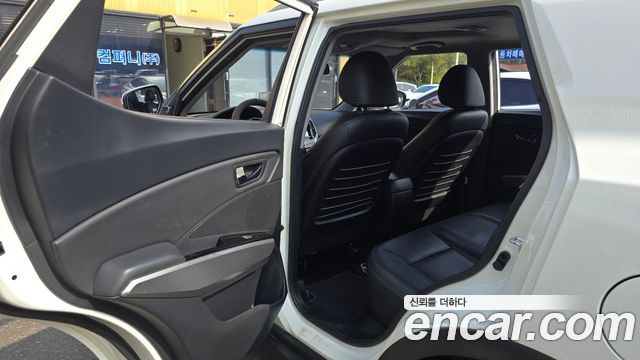 KG Mobility (SsangYong) Tivoli VX 2WD 2015 — фото 11