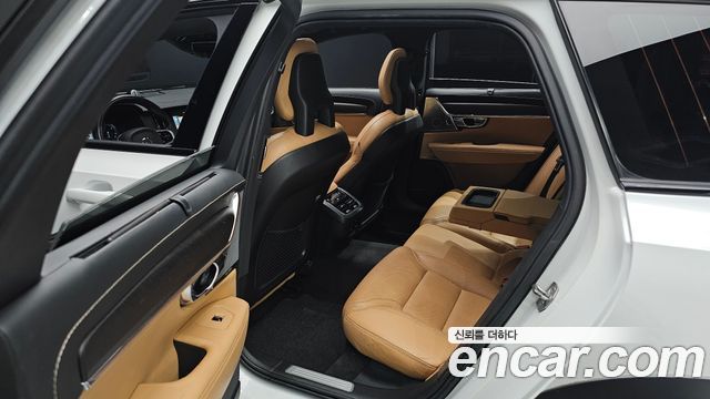 Volvo V90 Cross Country D5 PRO AWD 2018 — фото 16