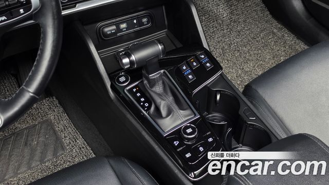Kia Sportage (V) Diesel 2.0 2WD Prestige 2022 — фото 9